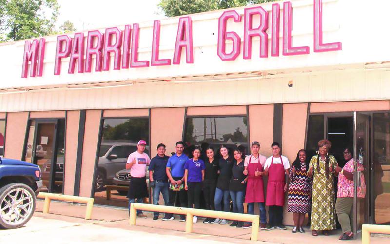 MI PARRILLA GRILL staff pictured above with Jonesville Town Council members June Gayden, Catina Branch, and Jonesville Mayor, Loria Hollins.